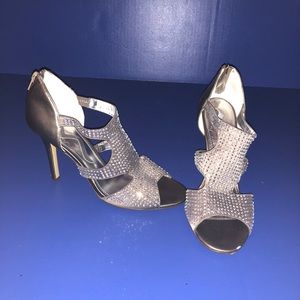 Nina Sparkly Heels Party Size 7.5